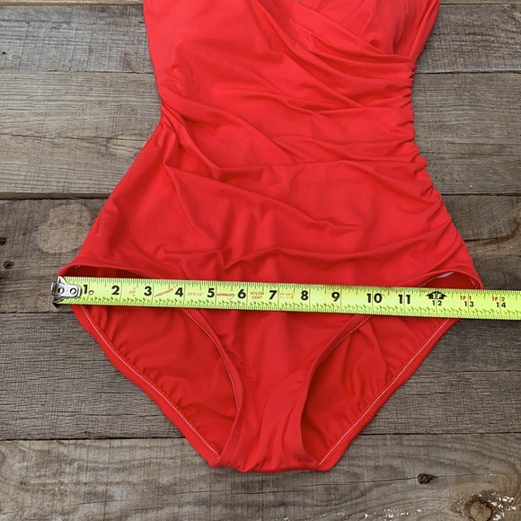 Jantzen Swim Euc Jantzen Classic Coral One Piece Tummy Control Swim